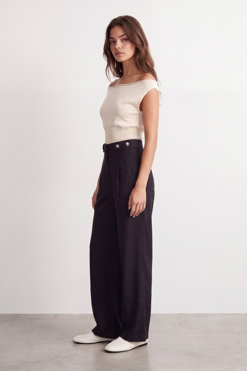 Düğme Detaylı Pantolon