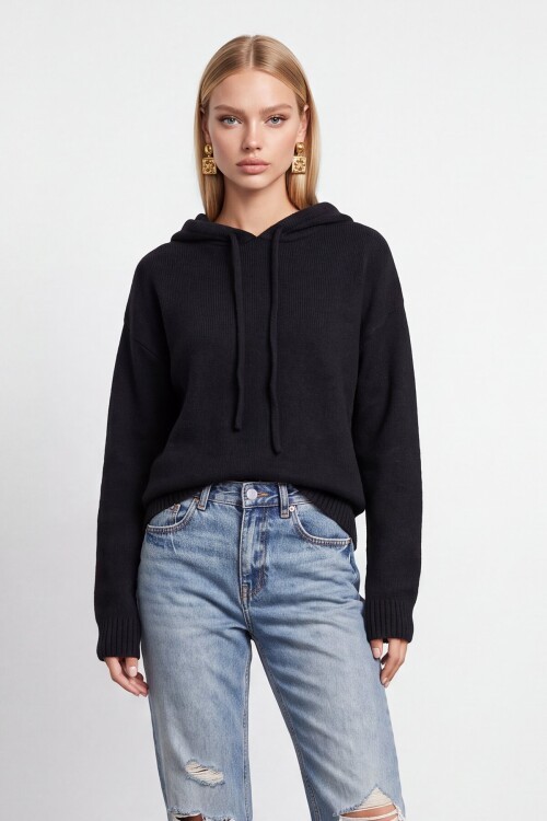 Kapüşonlu Düşük Omuzlu Triko Kazak