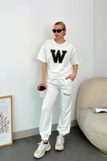 Ekru Baskılı T Shirt Ve Yüksek Bel Jogging Takım