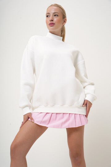 Yarım Balıkçı Yaka Üç İplik İçi Şardonlu Basic Sweatshirt