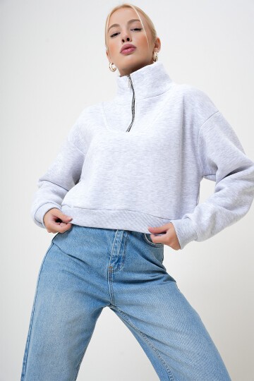 Yarım Fermuarlı Üç İplik Şardonlu Crop Sweatshirt