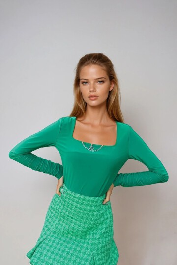 Yeşil Kare Yaka Tulumlu Sandy Crop Bluz