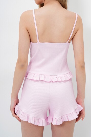 Beli Ve Paçası Fırfır Detaylı Askılı Crop Bluz Ve Şortlu Pijama Takımı