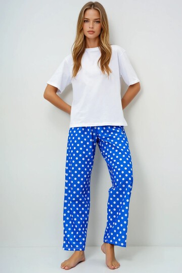 Bisiklet Yaka Basic T-Shırt Ve Puantiye Desenli Pantolonlu Pijama Takımı