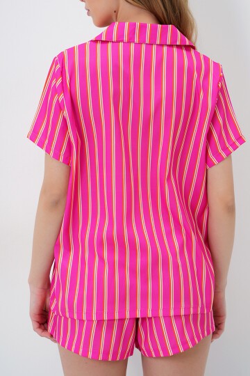 Çizgi Desenli Önü Düğmeli Dokuma Gömlek Ve Şort Pijama Takım