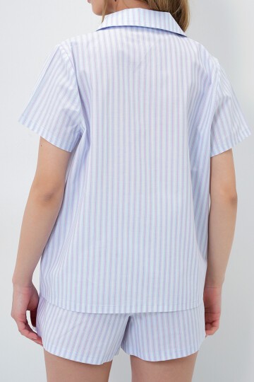 Çizgi Desenli Önü Düğmeli Dokuma Gömlek Ve Şort Pijama Takım