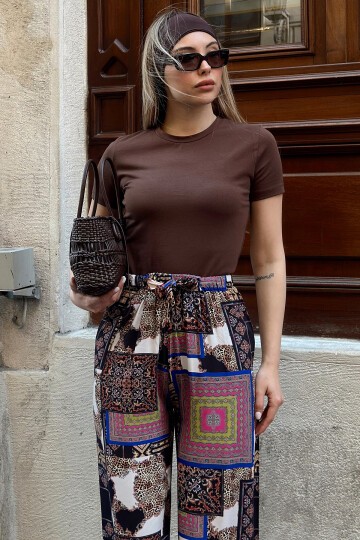 Kısa Kollu Fitilli Crop Bluz