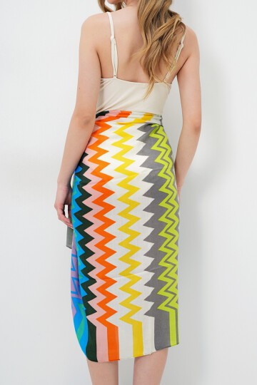 Yeşil Zigzag Desenli Pareo Şal