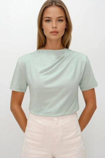 Çağla Yeşili Dik Yaka Omuzu Drapeli Cotton Bluz