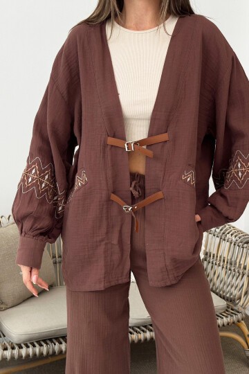 Kemer Detaylı Nakış İşlemeli Balon Kol Müslin Kimono