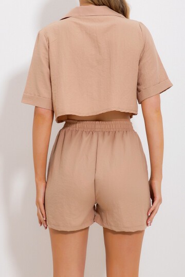 Polo Yaka Crop Bluz Ve Şortlu Dokuma Alt Üst Takım