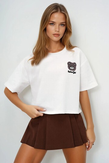 Beyaz Bisiklet Yaka Ayıcık Motifli Oversize Crop T Shırt