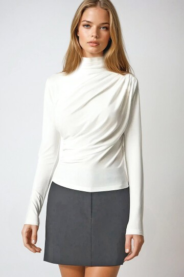 Beyaz Dik Yaka Omzu Drapeli Sandy Crop Bluz