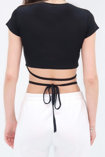 Siyah Bisiklet Yaka Bağcıklı Crop Fit T Shirt