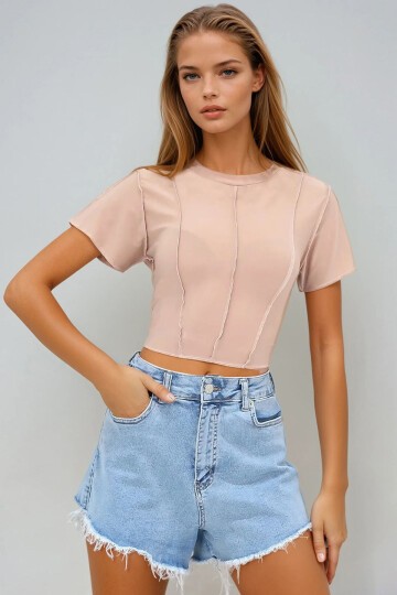 Bej Bisiklet Yaka Önü Dikişli Crop Sandy Bluz