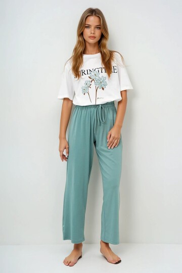 Çağla Yeşili Bisiklet Yaka Baskılı T Shirt Ve Düz Renk Pantolonlu Pijama Takımı