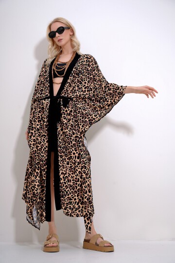 Bej Leopar Desenli Körük Kemerli Maxi Boy Kimono Kaftan