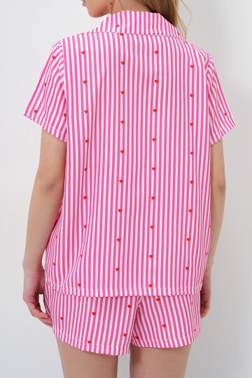 Şeker Pembe Çizgi Desenli Önü Düğmeli Dokuma Gömlek Ve Şort Pijama Takım
