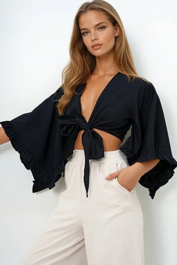 Siyah Kolları Fırfırlı Poplin Crop Dokuma Bluz