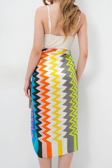 Yeşil Zigzag Desenli Pareo Şal