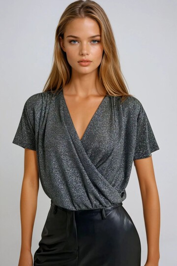 Simli Siyah Kruvaze Yaka Kısa Kol Simli Örme Crop Bluz