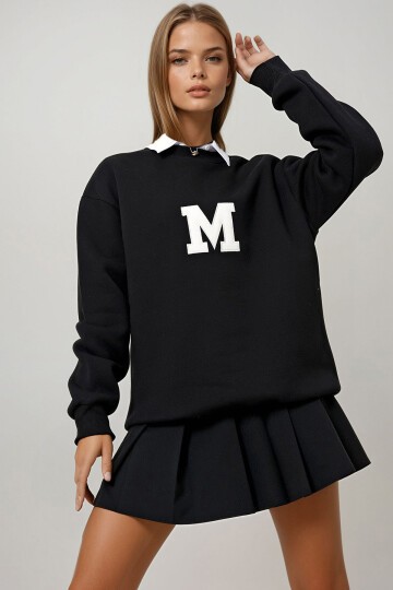 Siyah Bisiklet Yaka Nakışlı İçi Şardonlu Oversize Sweatshirt