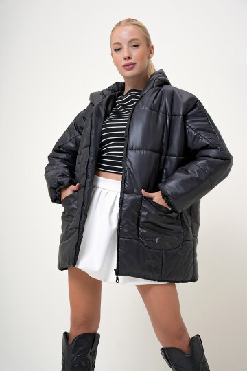 Siyah Kapüşonlu Fleto Cepli Puffer Fashion Oversize Şişme Mont