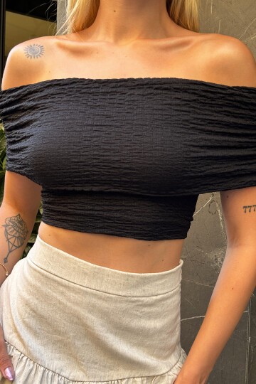 Siyah Madonna Yaka Bürümcük Crop Bluz