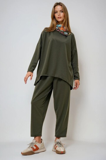 Haki Bisiklet Yaka Asimetrik Kesim Oversize İki İplik Sweatshırt Ve Pantolon Takım