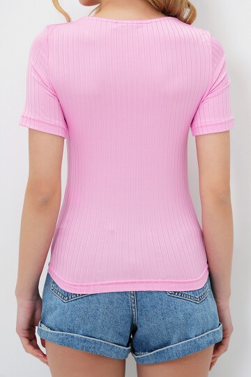 Pembe Robası Burgu Detaylı Merserize Örme Bluz