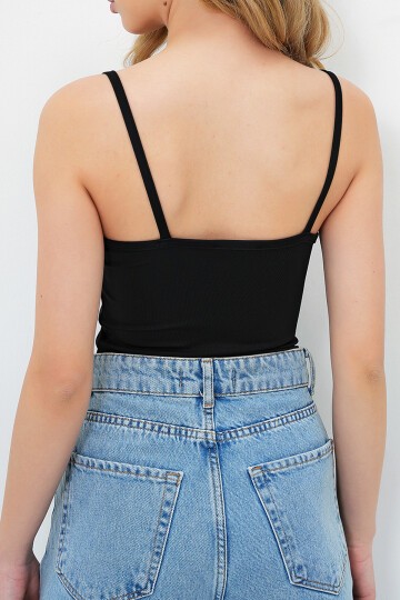 Siyah Askılı Drape Detaylı Bodysuıt