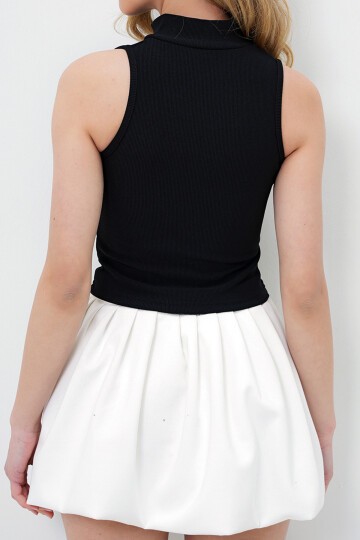 Siyah Dik Yaka Fermuarlı Ottoban Crop Bluz