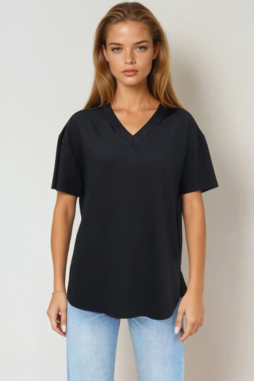 Siyah V Yaka Lazer Kesim Oversize Modal T Shirt
