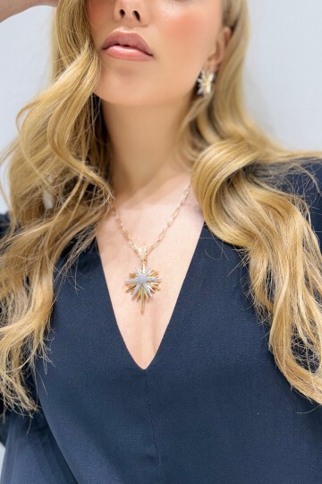 Gold Zirkon Taşlı Kutup Yıldızı Tasarımlı Kolye