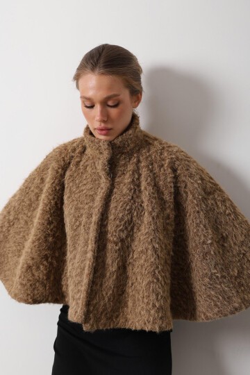 Camel Düğme Kapamalı Astarlı Kaşe Panço