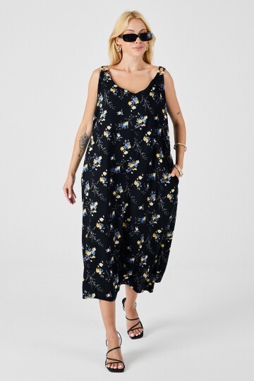 Siyah Askılı Boncuk Detaylı Çift Cepli Desenli Salaş Elbise