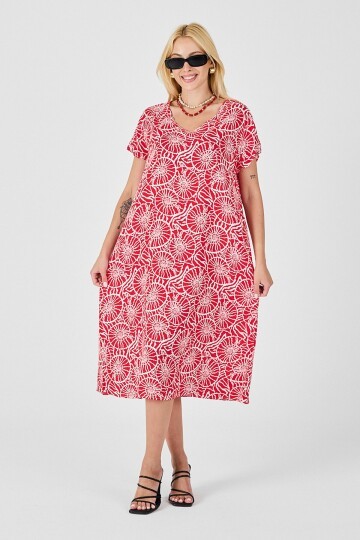 Kırmızı Derin V Yaka Kısa Kollu Çizgi Desenli Midi Boy Elbise