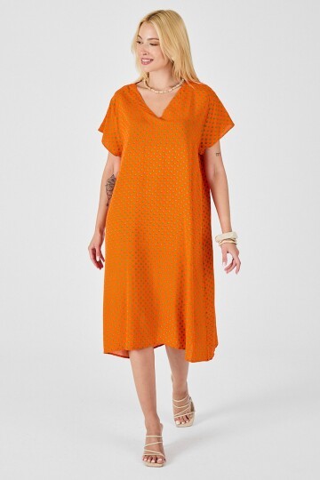Turuncu Derin V Yaka Kısa Kollu Çizgi Desenli Midi Boy Elbise