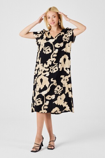 Ekru-Siyah Derin V Yaka Yırtmaçlı Desenli Midi Boy Elbise