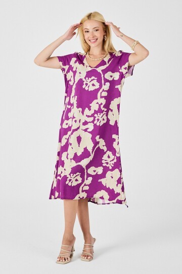 Mor Derin V Yaka Yırtmaçlı Desenli Midi Boy Elbise