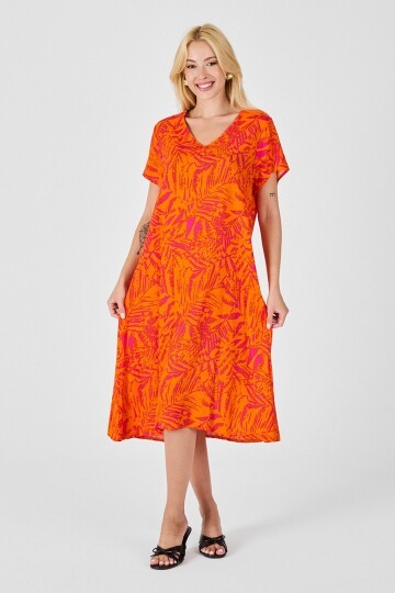 Turuncu Desenli V Yaka Kısa Kollu Midi Boy Elbise