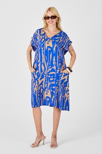 Mavi Desenli V Yaka Yarasa Kol Oversize Midi Elbise