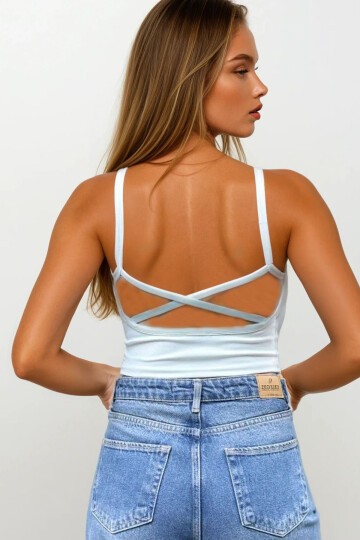 Beyaz Kare Yaka Askılı Crop Bluz