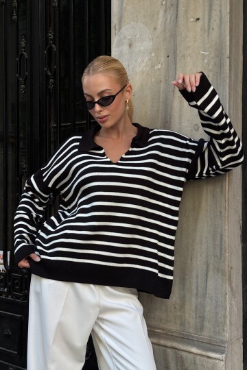 Siyah-Çizgili Polo Yaka Yarım Pat Oversize Triko Kazak