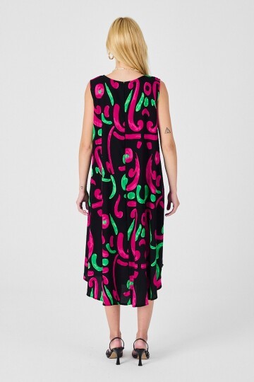 Siyah U Yaka Kolsuz Asimetrik Kesim Midi Boy Elbise