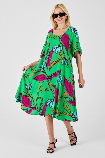 Yeşil Yaprak Desenli U Yaka Kısa Kollu Midi Boy Elbise