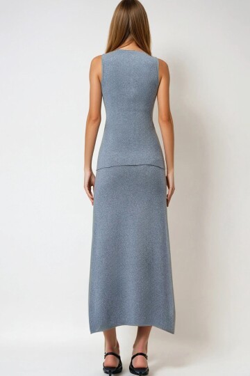 Aksesuar Düğmeli Yelek Ve Maxi Boy Etek Triko Takım