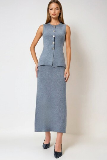 Aksesuar Düğmeli Yelek Ve Maxi Boy Etek Triko Takım