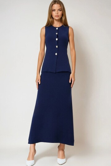 Aksesuar Düğmeli Yelek Ve Maxi Boy Etek Triko Takım