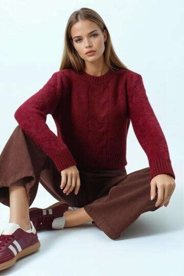 Bisiklet Yaka Bel Ve Kolları Ribana Detaylı Püsküllü Triko Kazak